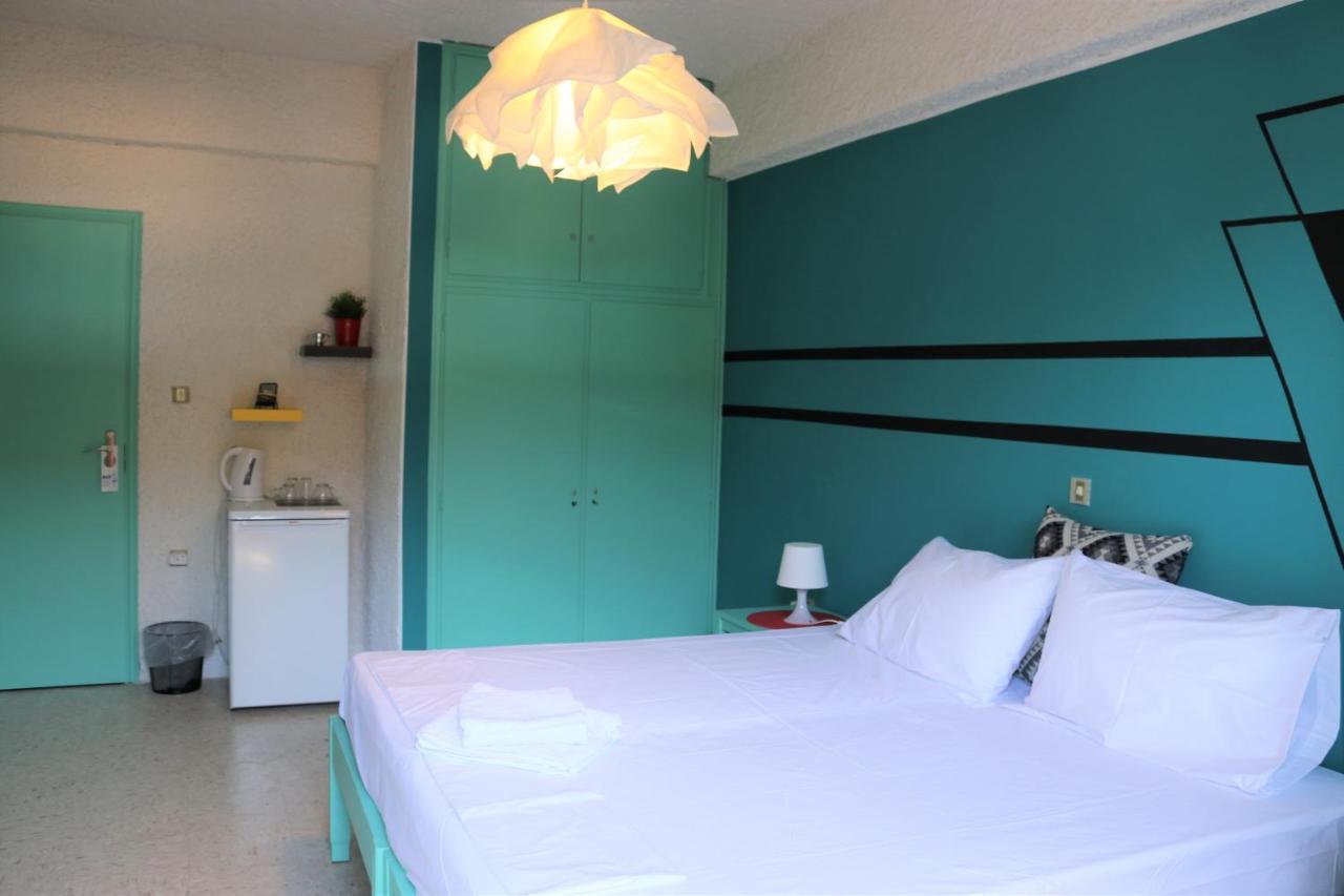 The Bongos - Socially Conscious Rooms, Part Of The Room Rate Goes To Charity Platanés エクステリア 写真